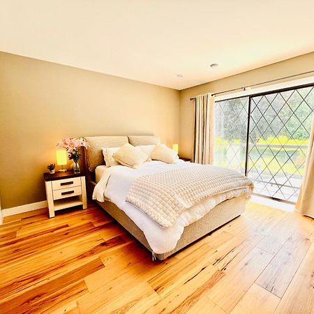 Oceanside Manor - Fancy Room - Golf Course & Beach View Qualicum Beach Buitenkant foto