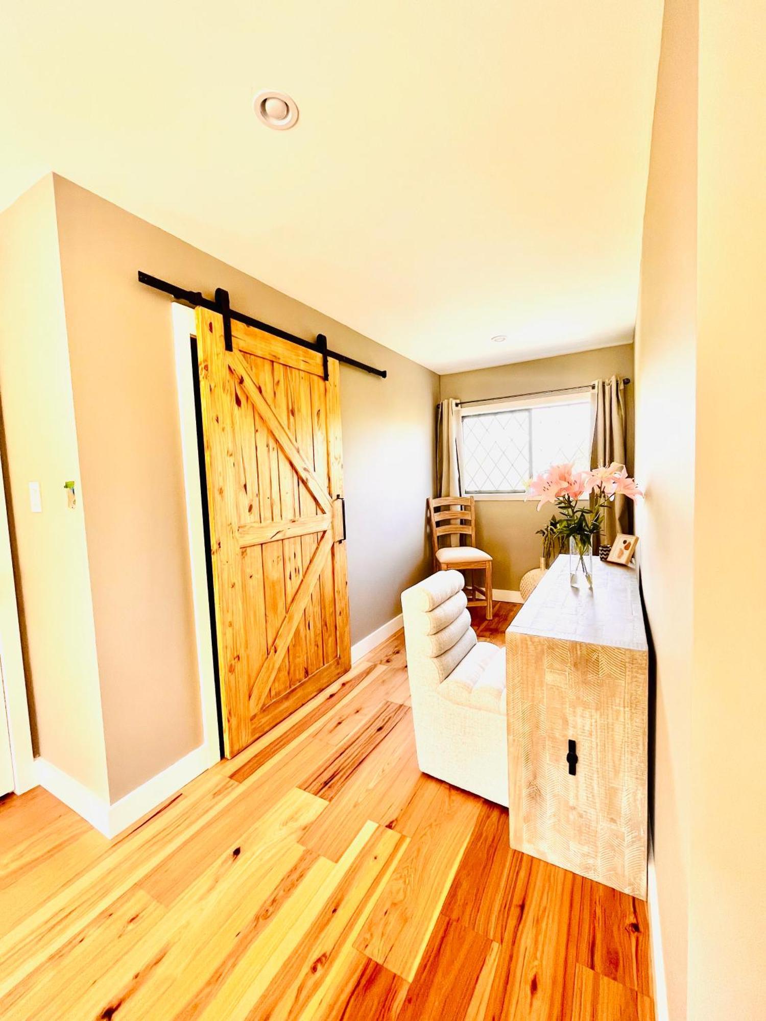 Oceanside Manor - Fancy Room - Golf Course & Beach View Qualicum Beach Buitenkant foto