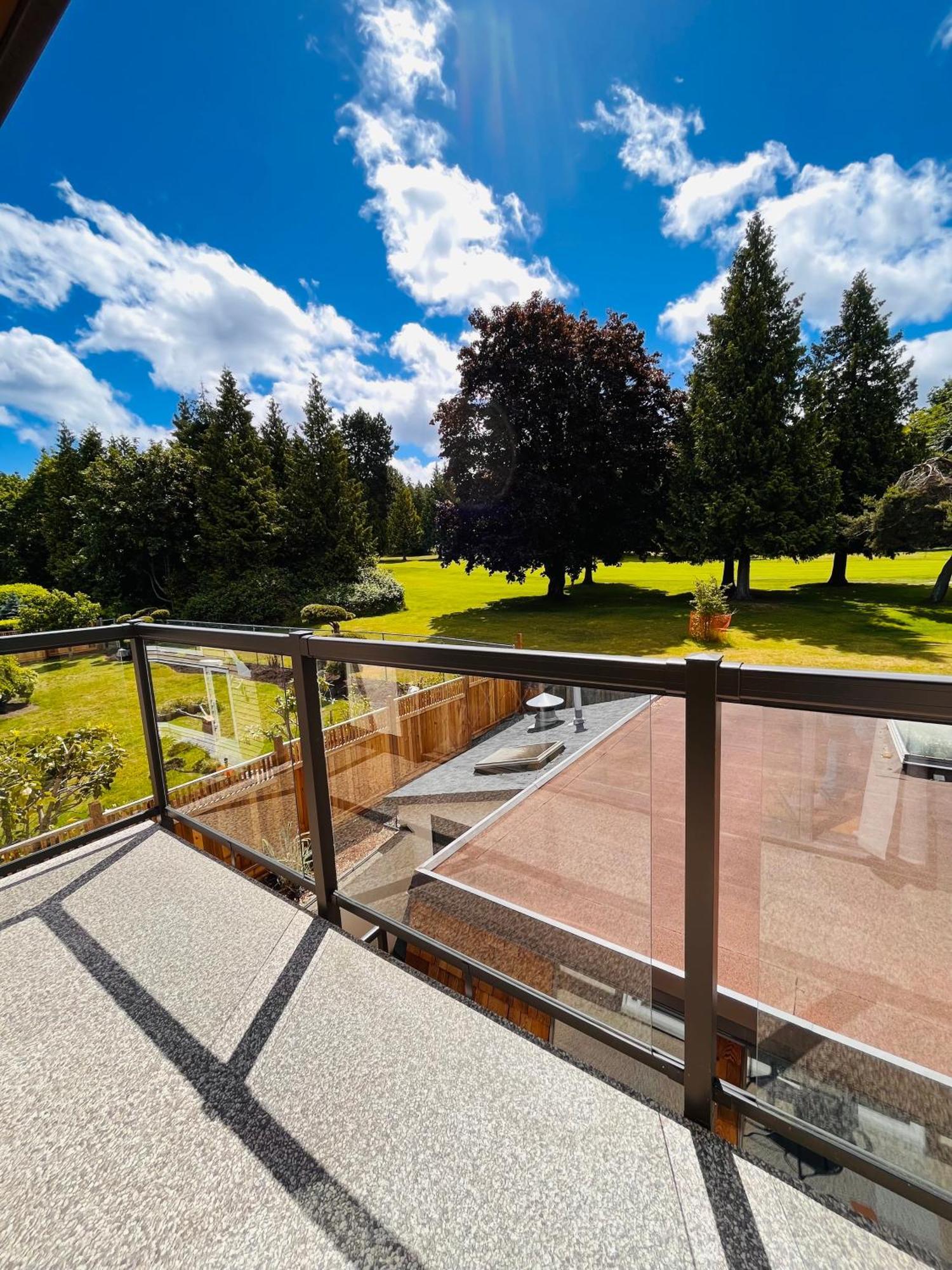 Oceanside Manor - Fancy Room - Golf Course & Beach View Qualicum Beach Buitenkant foto